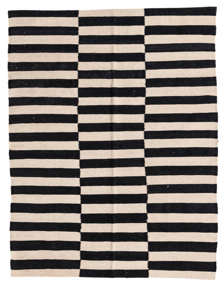 Detail image of 4' 4 x 5' 10 Hand Woven Kilim Modern Wool Rug