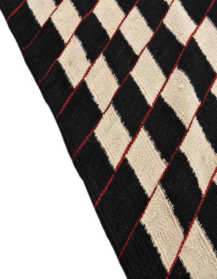 Detail image of 5' 8 x 7' 9  Hand Woven Kilim Modern Wool Rug