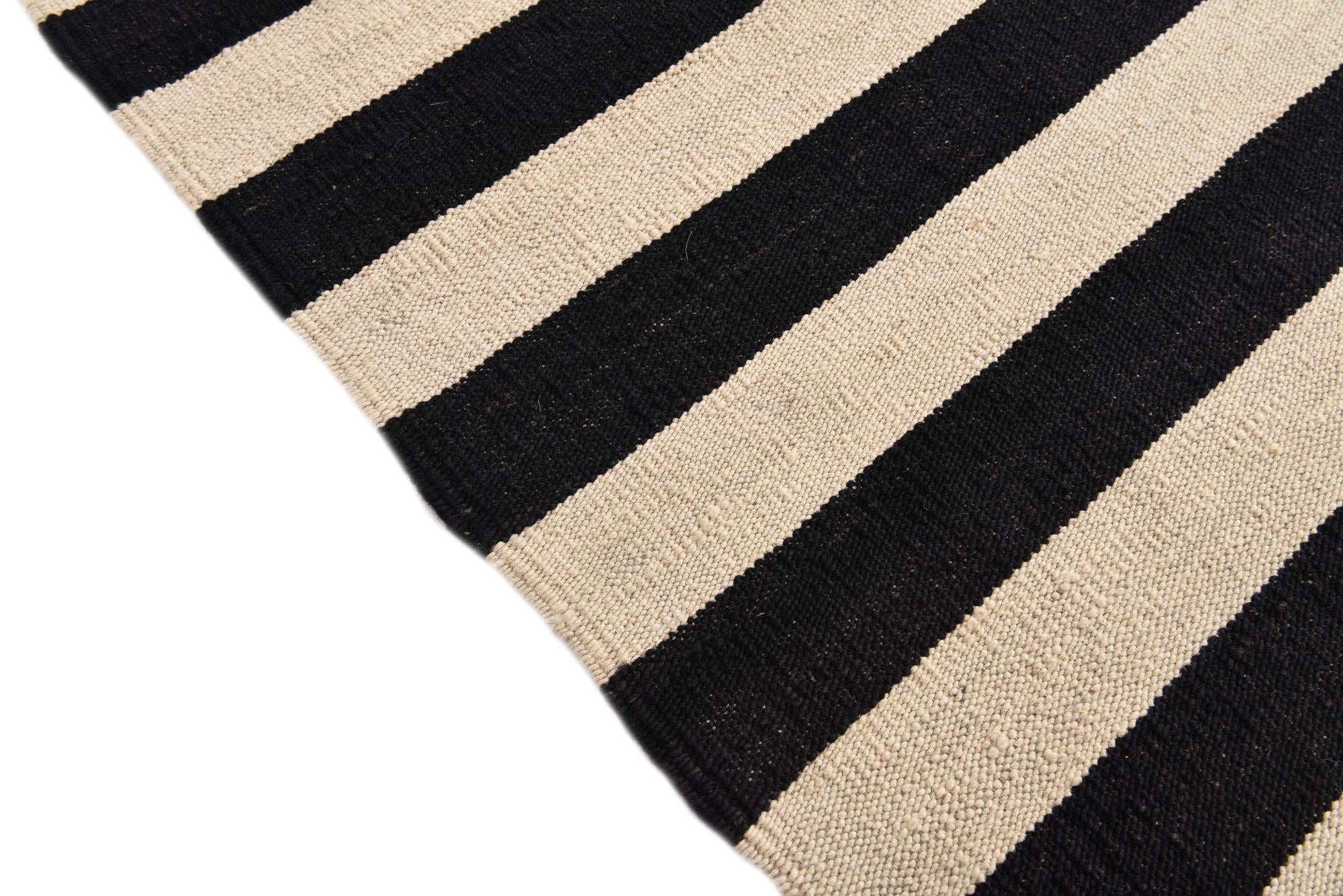 8' 6 x 9' 8 Hand Woven Kilim Modern Wool Rug
