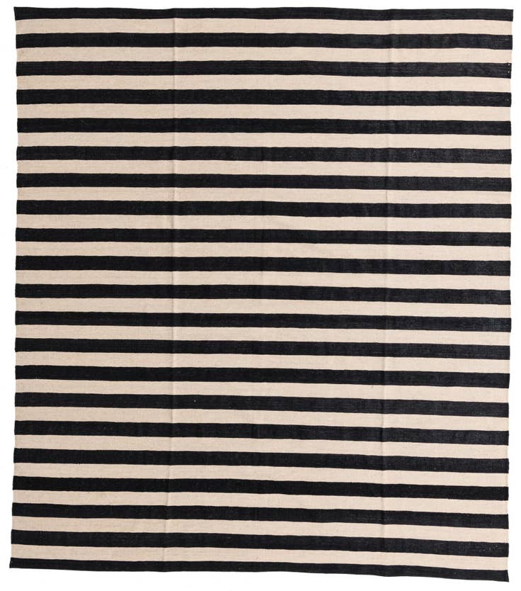 Detail image of 8' 6 x 9' 8 Hand Woven Kilim Modern Wool Rug