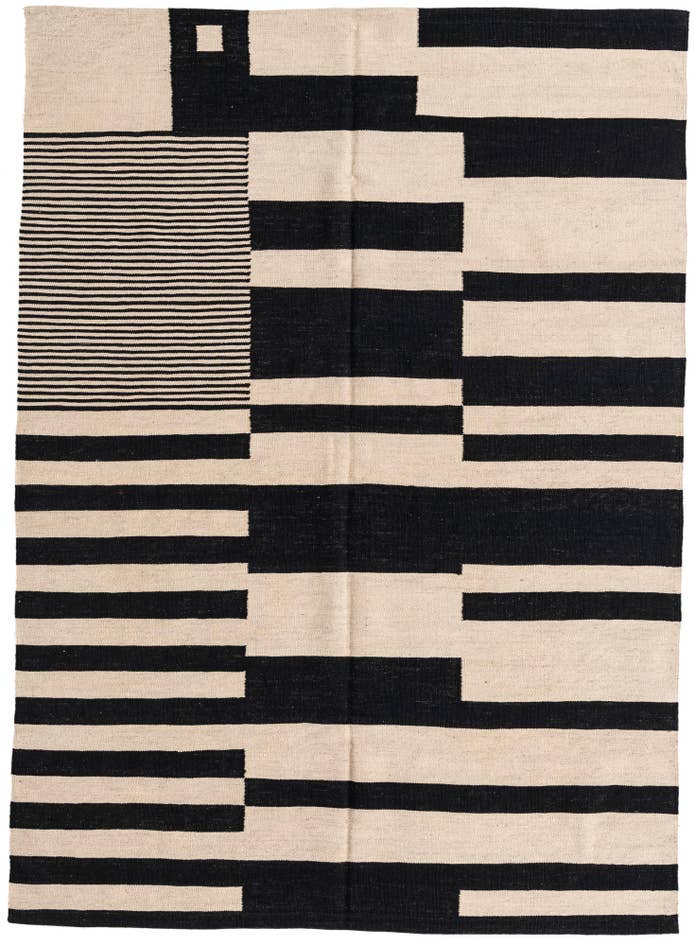 Detail image of 5' 8 x 7' 9 Hand Woven Kilim Modern Wool Rug