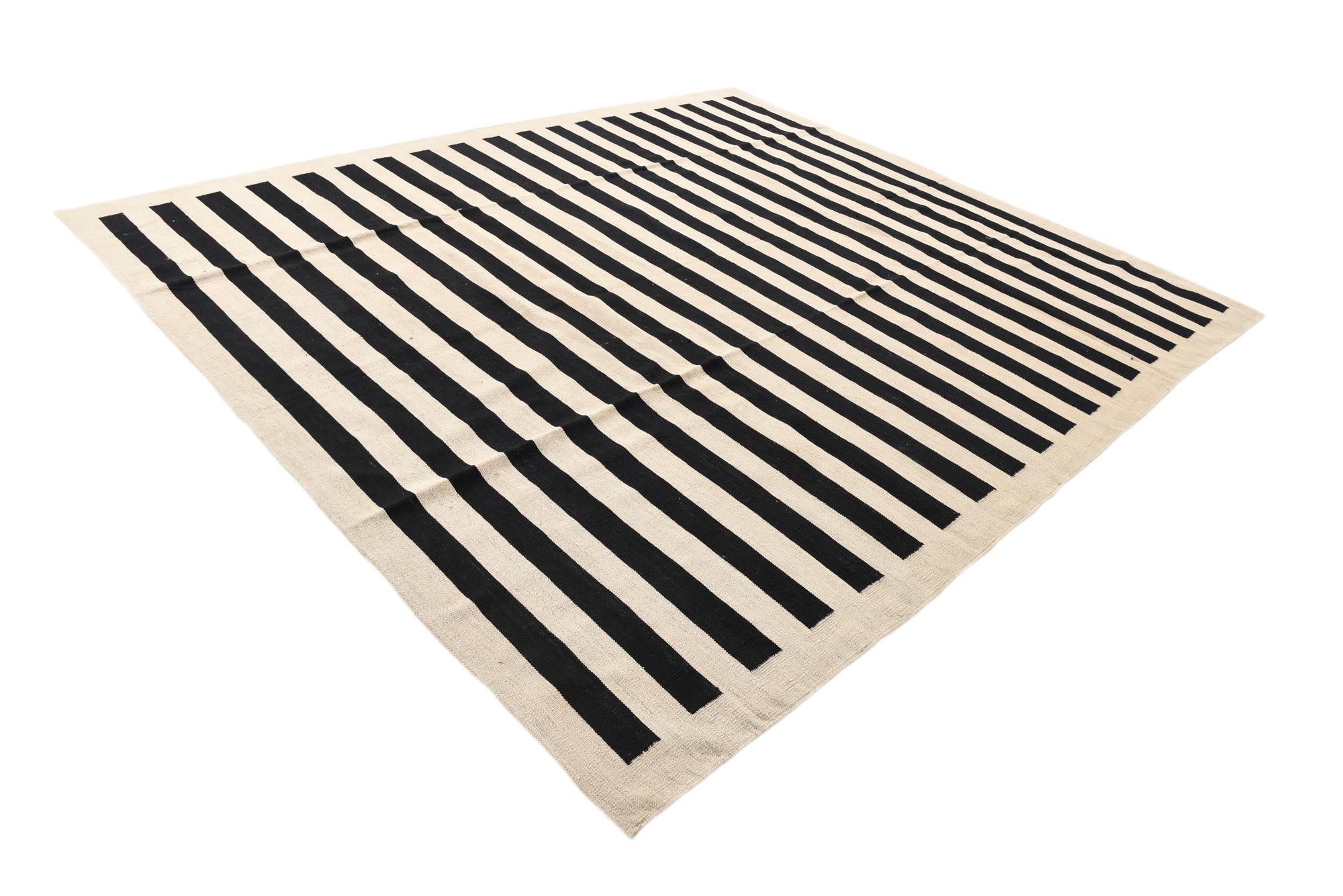8' 6 x 9' 9 Hand Woven Kilim Modern Wool Rug