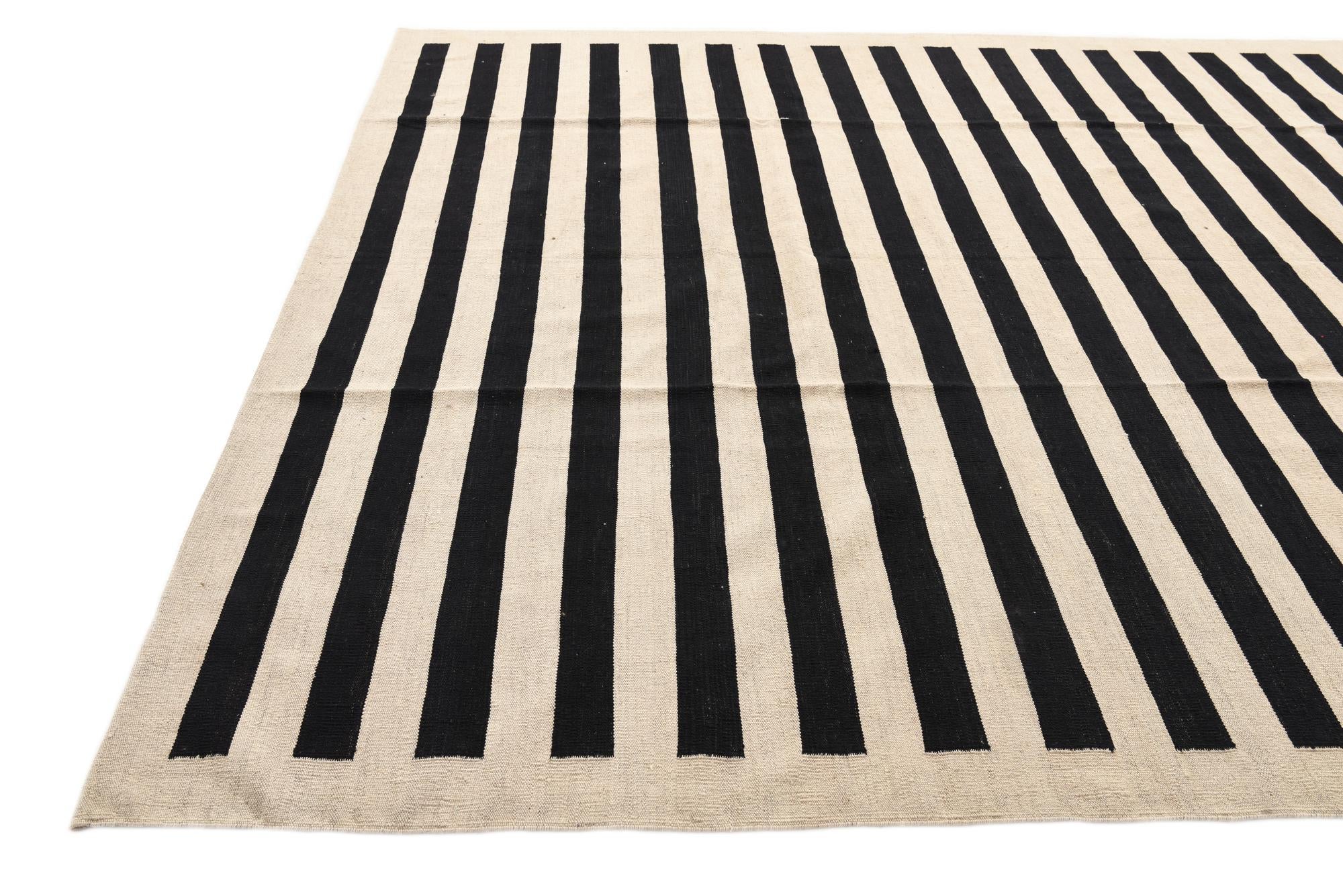 8' 6 x 9' 9 Hand Woven Kilim Modern Wool Rug