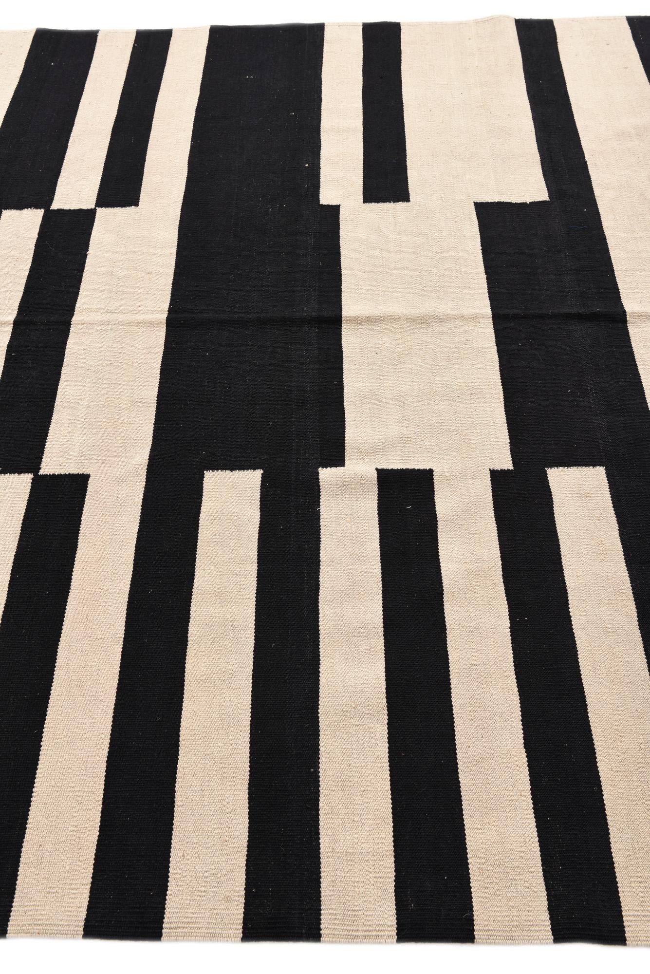 6' 7 x 9' 8 Hand Woven Kilim Modern Wool Rug