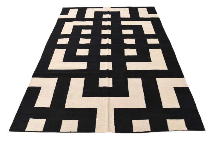 5' 9 x 7' 9 Hand Woven Kilim Modern Wool Rug