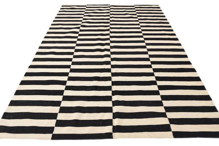 Detail image of 6' 8 x 9' 9 Hand Woven Kilim Modern Wool Rug