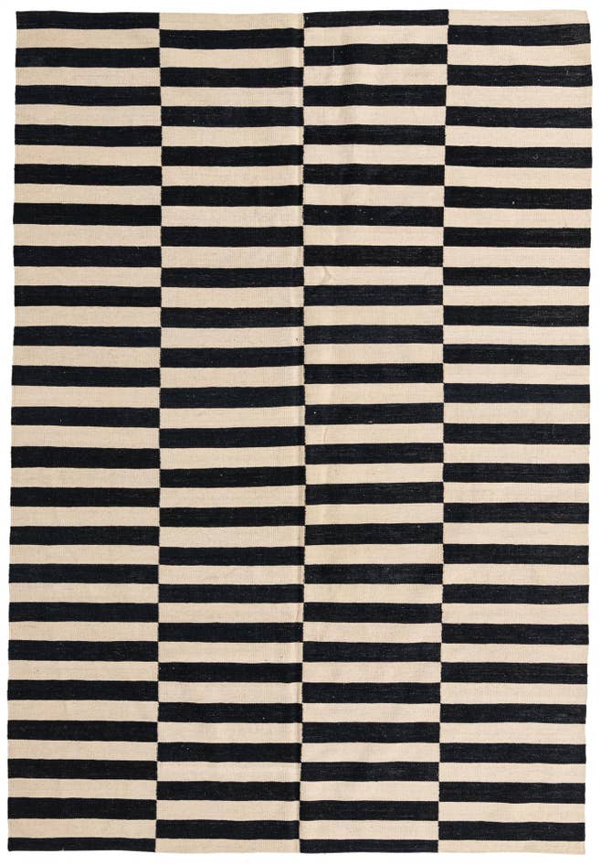Detail image of 6' 8 x 9' 9 Hand Woven Kilim Modern Wool Rug