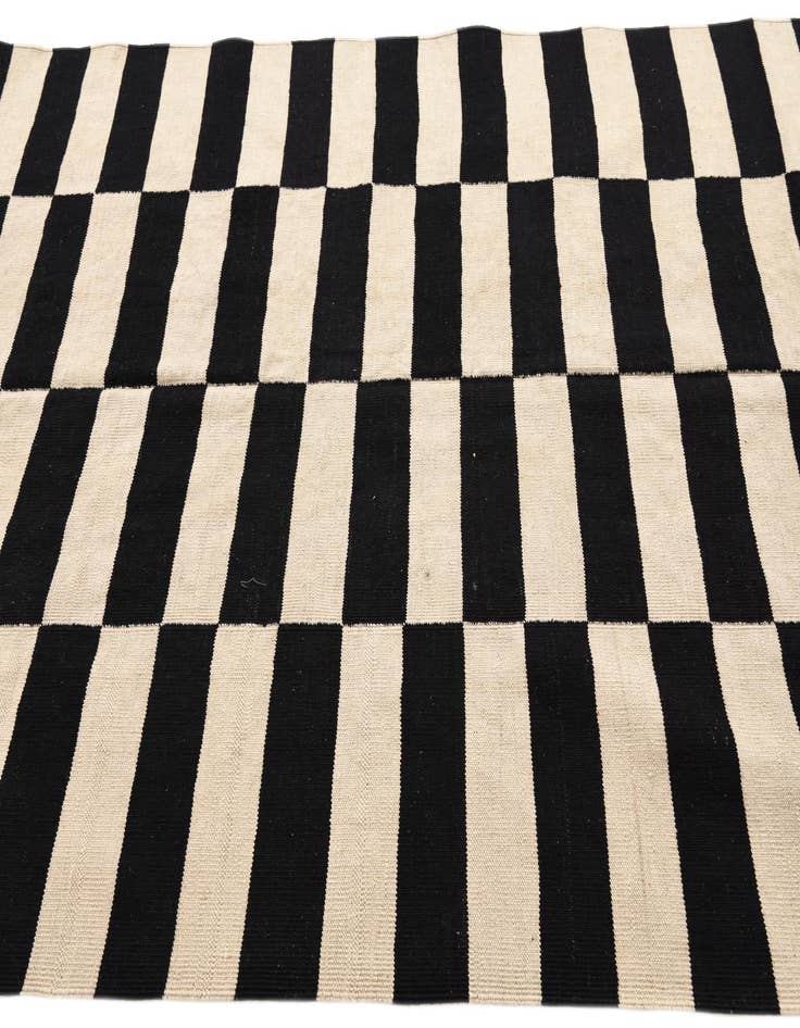 Detail image of 5' 2 x 6' 7  Hand Woven Kilim Modern Wool Rug