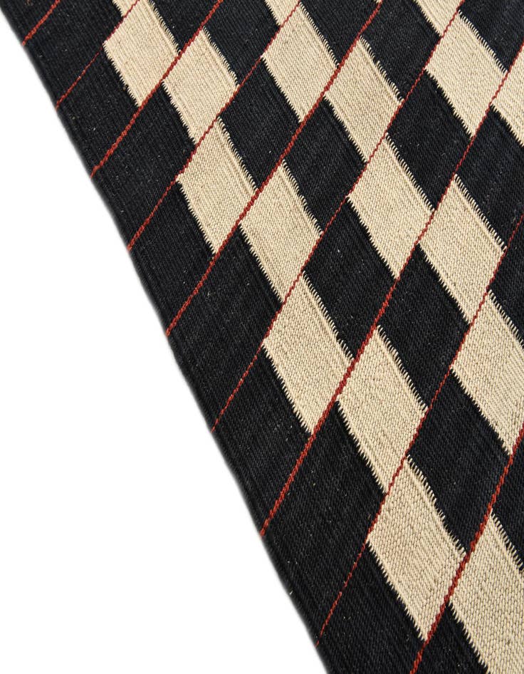 Detail image of 5' 9 x 7' 8  Hand Woven Kilim Modern Wool Rug