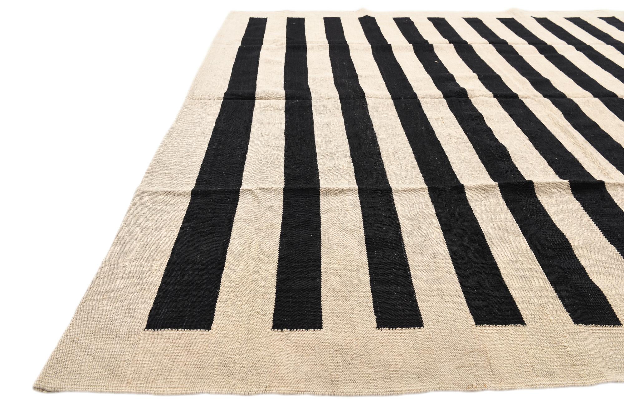 6' 8 x 9' 8 Hand Woven Kilim Modern Wool Rug