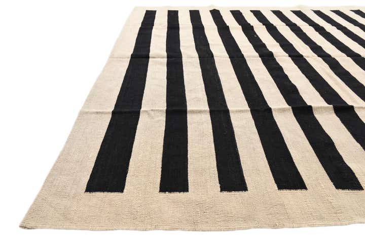 6' 8 x 9' 8 Hand Woven Kilim Modern Wool Rug