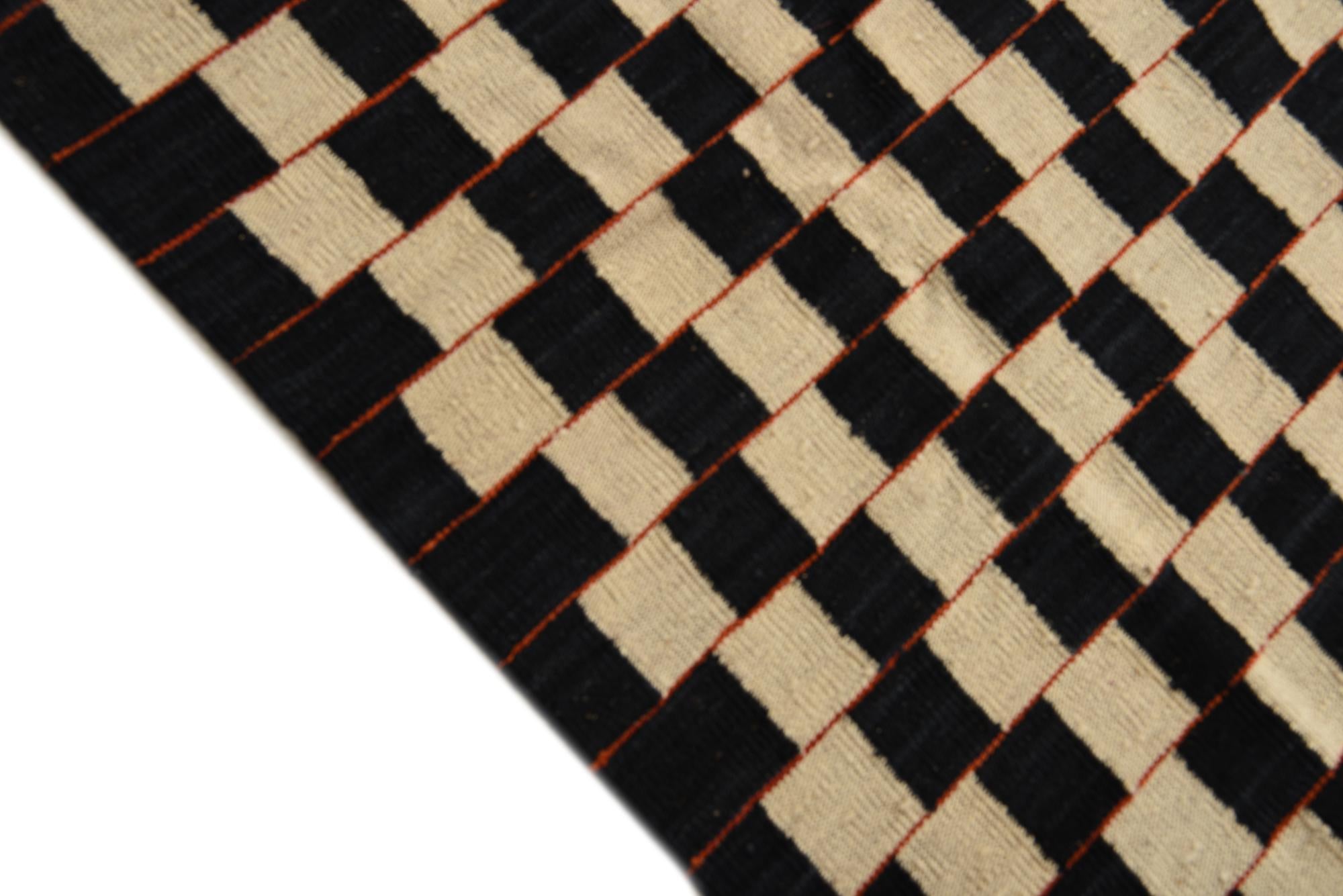 5' 9 x 7' 7 Hand Woven Kilim Modern Wool Rug