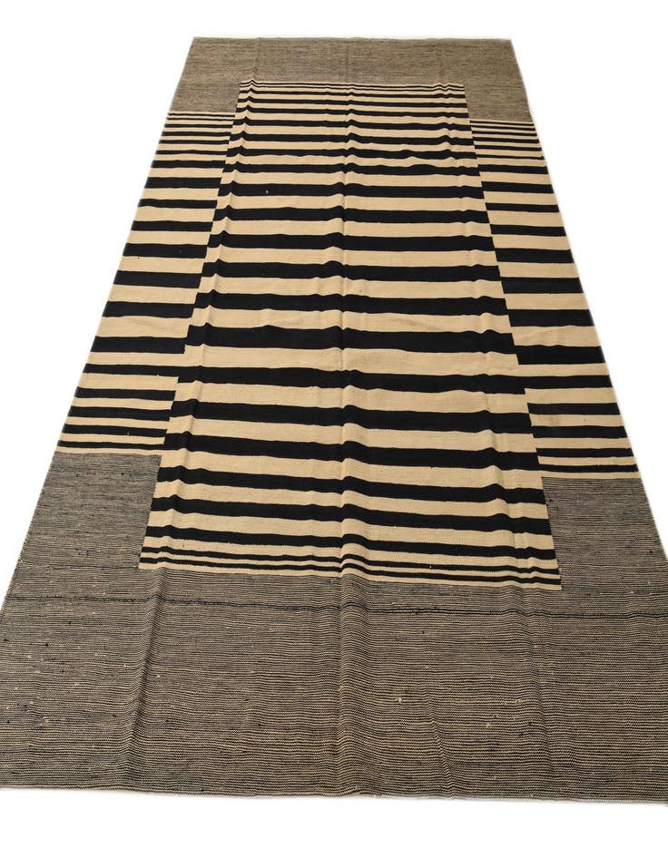 Detail image of 7' 2 x 9' 7  Hand Woven Kilim Modern Wool Rug