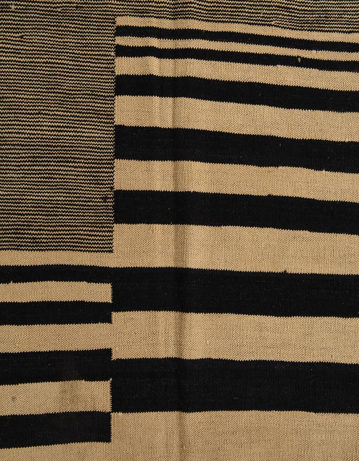 Detail image of 7' 2 x 9' 7  Hand Woven Kilim Modern Wool Rug