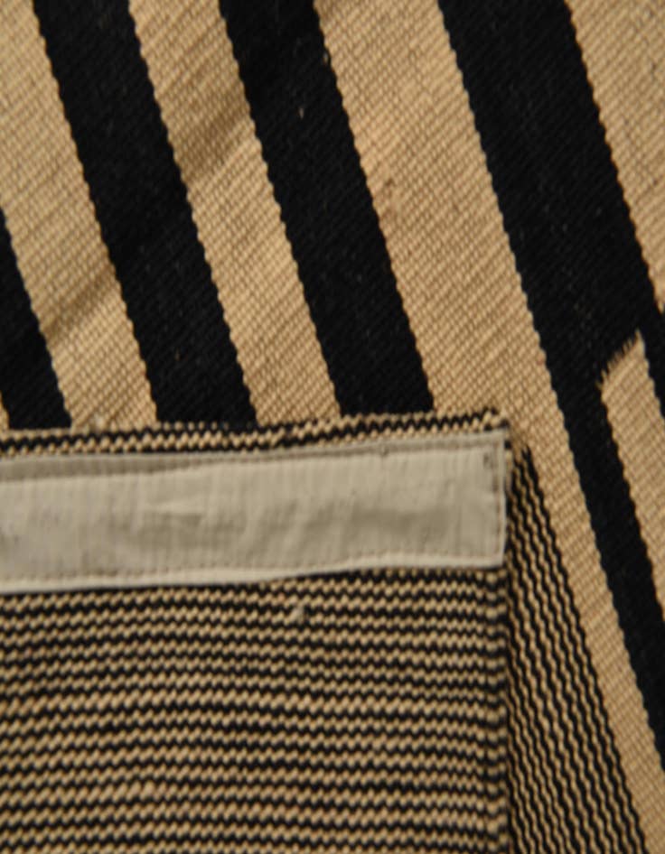 Detail image of 7' 2 x 9' 7  Hand Woven Kilim Modern Wool Rug