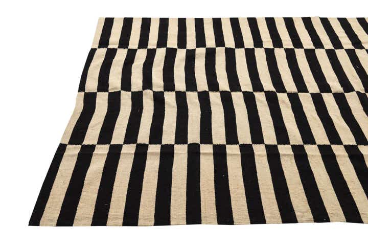 5' 5 x 7' 8 Hand Woven Kilim Modern Wool Rug