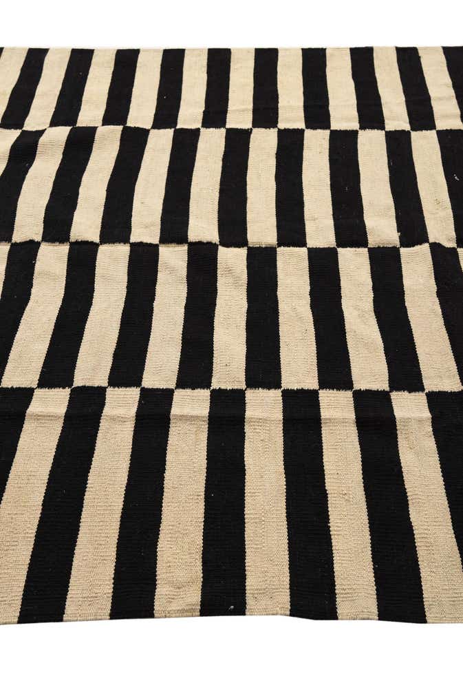 5' 5 x 7' 8 Hand Woven Kilim Modern Wool Rug