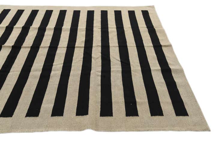 5' 7 x 7' 9 Hand Woven Kilim Modern Wool Rug