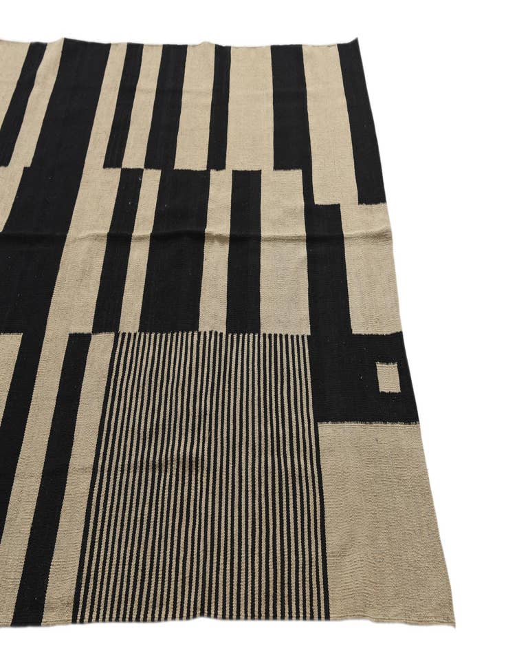 Detail image of 5' 7 x 7' 7  Hand Woven Kilim Modern Wool Rug