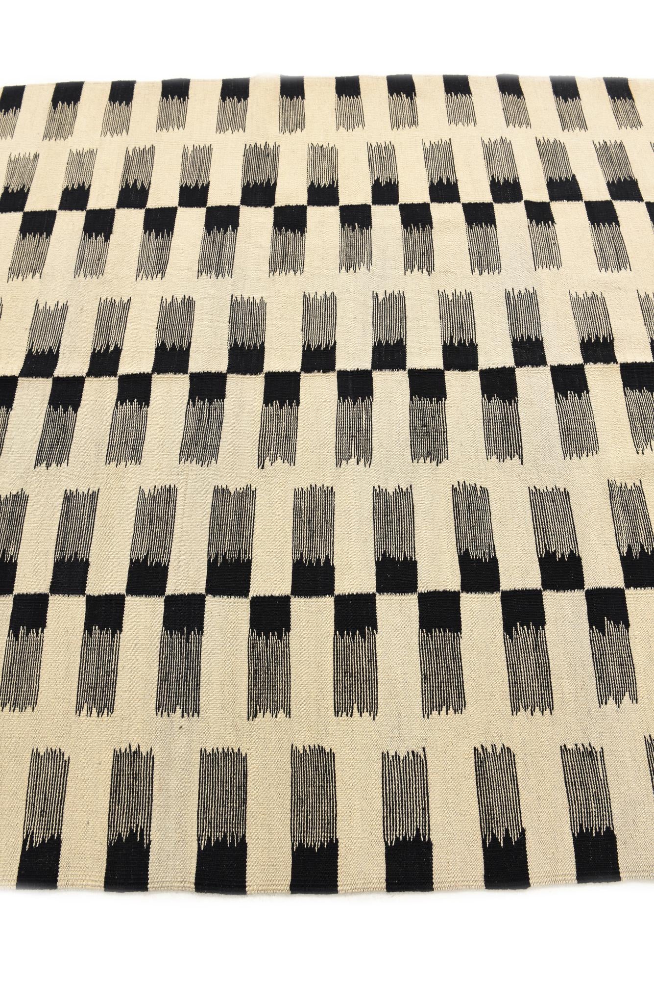 5' 8 x 7' 10 Hand Woven Kilim Modern Wool Rug