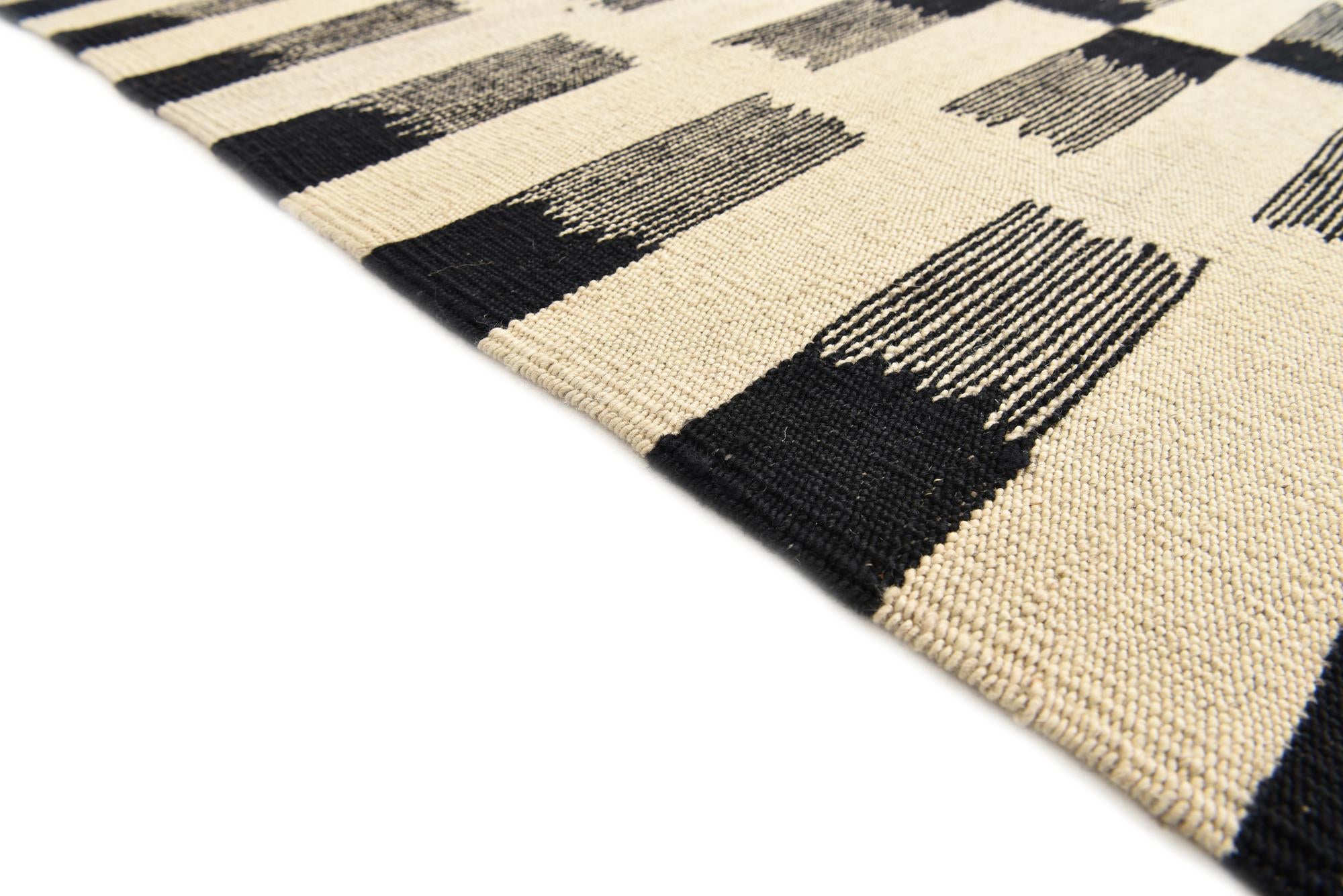 5' 8 x 7' 10 Hand Woven Kilim Modern Wool Rug