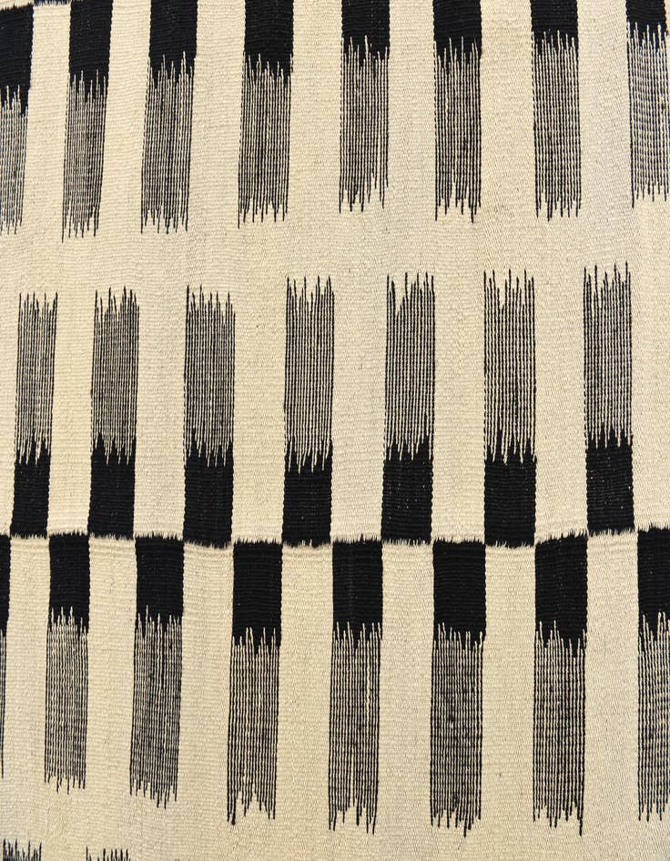 Detail image of 5' 8 x 7' 10  Hand Woven Kilim Modern Wool Rug