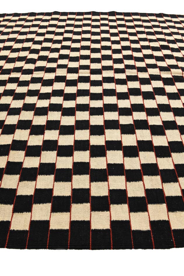 Detail image of 6' 9 x 9' 6 Hand Woven Kilim Modern Wool Rug