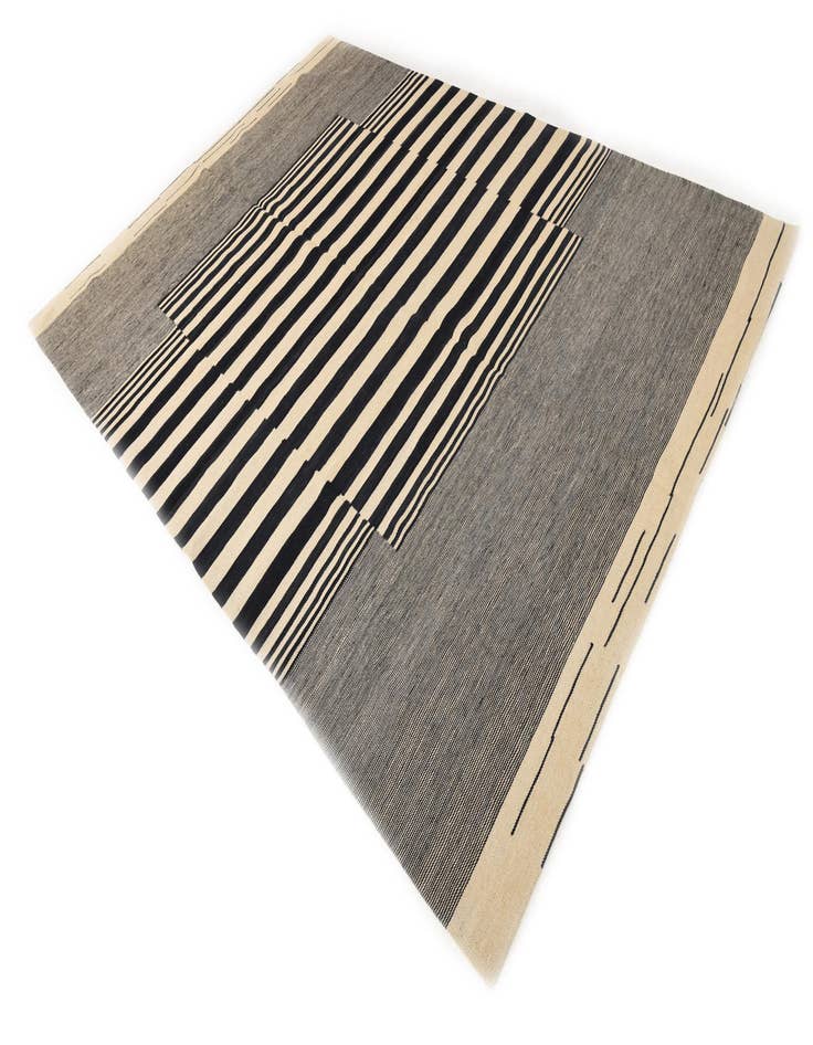 Detail image of 6' 11 x 9' 8  Hand Woven Kilim Modern Wool Rug