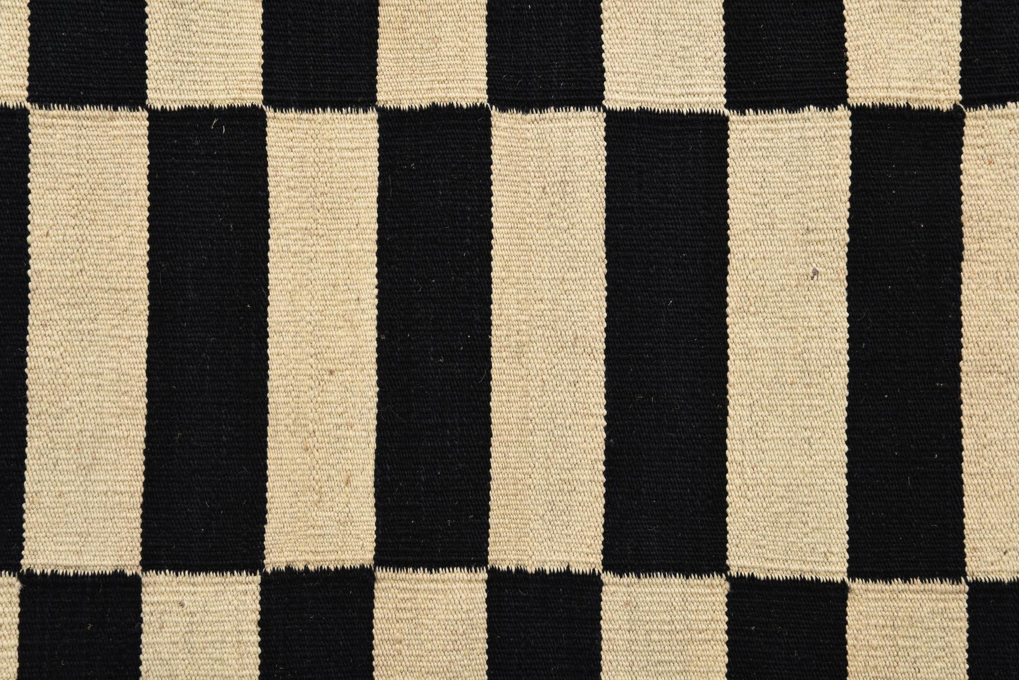 2' 7 x 3' 10 Hand Woven Kilim Modern Wool Rug