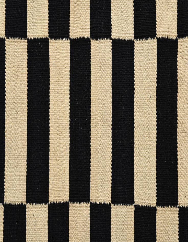 Detail image of 2' 7 x 3' 10  Hand Woven Kilim Modern Wool Rug