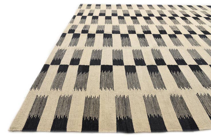 Detail image of 5' 9 x 7' 8 Hand Woven Kilim Modern Wool Rug