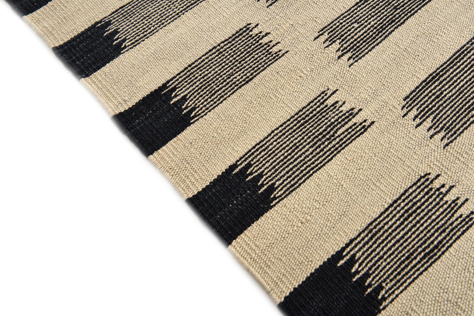 5' 9 x 7' 8 Hand Woven Kilim Modern Wool Rug