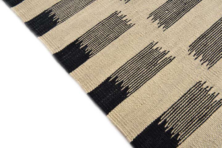 5' 9 x 7' 8 Hand Woven Kilim Modern Wool Rug