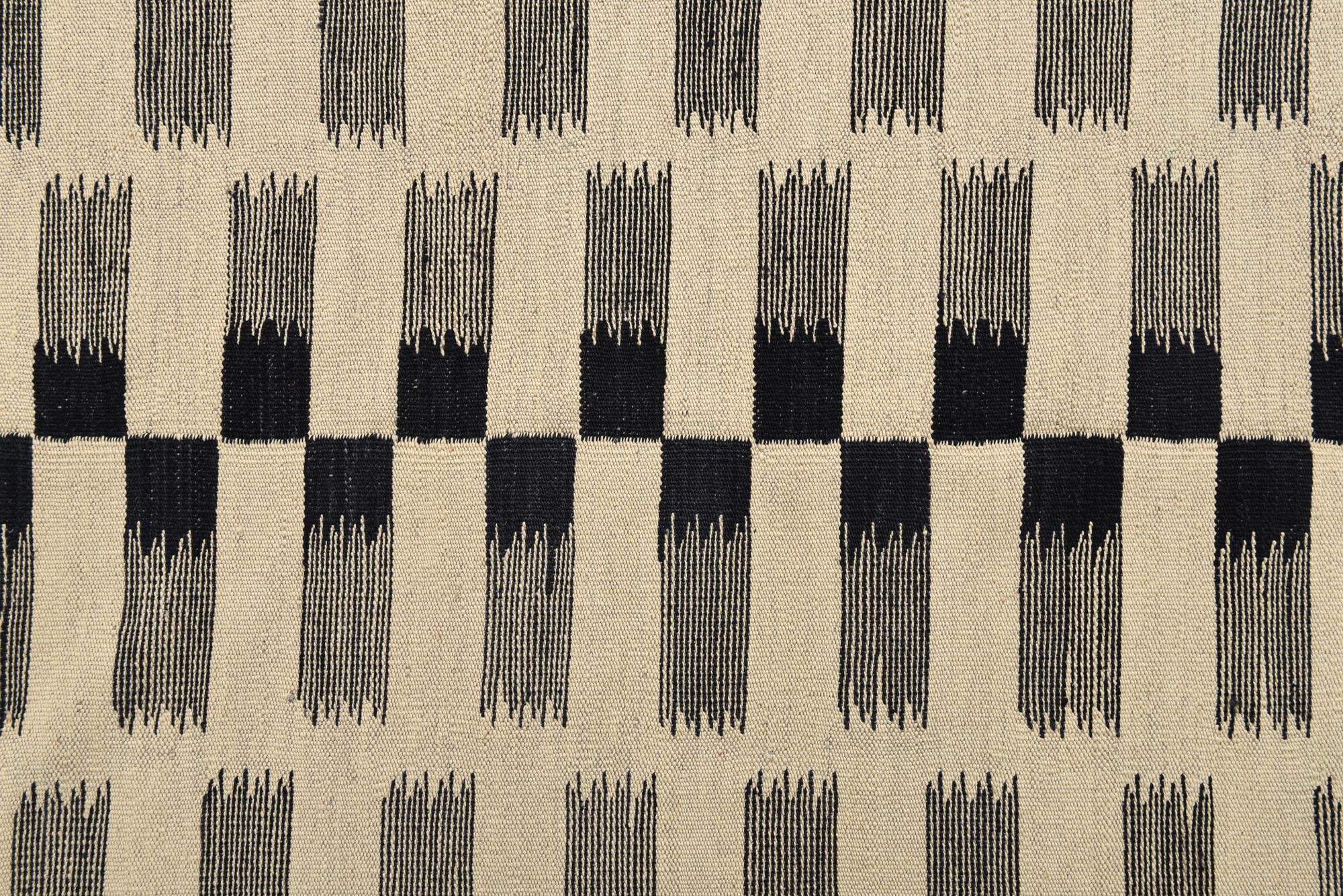 5' 9 x 7' 8 Hand Woven Kilim Modern Wool Rug