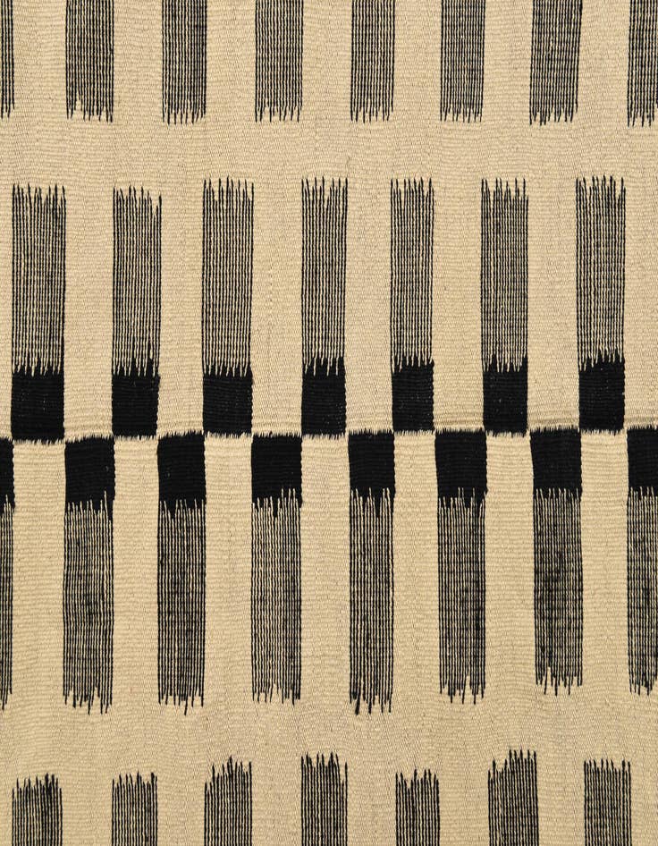 Detail image of 5' 6 x 7' 8  Hand Woven Kilim Modern Wool Rug
