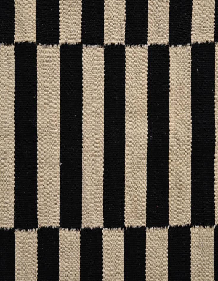 Detail image of 2' 6 x 3' 11  Hand Woven Kilim Modern Wool Rug