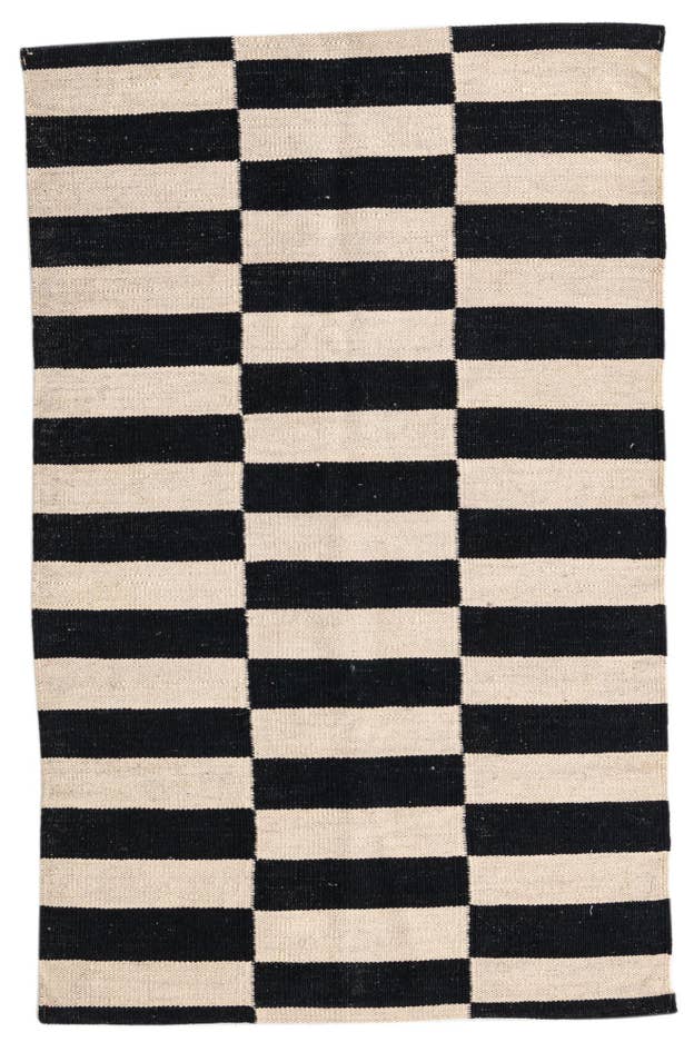 Detail image of 2' 6 x 3' 11 Hand Woven Kilim Modern Wool Rug