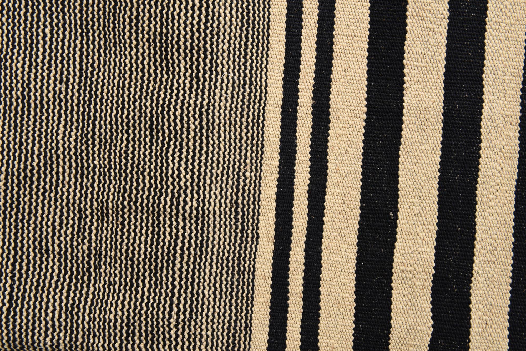 5' 7 x 7' 8 Hand Woven Kilim Modern Wool Rug