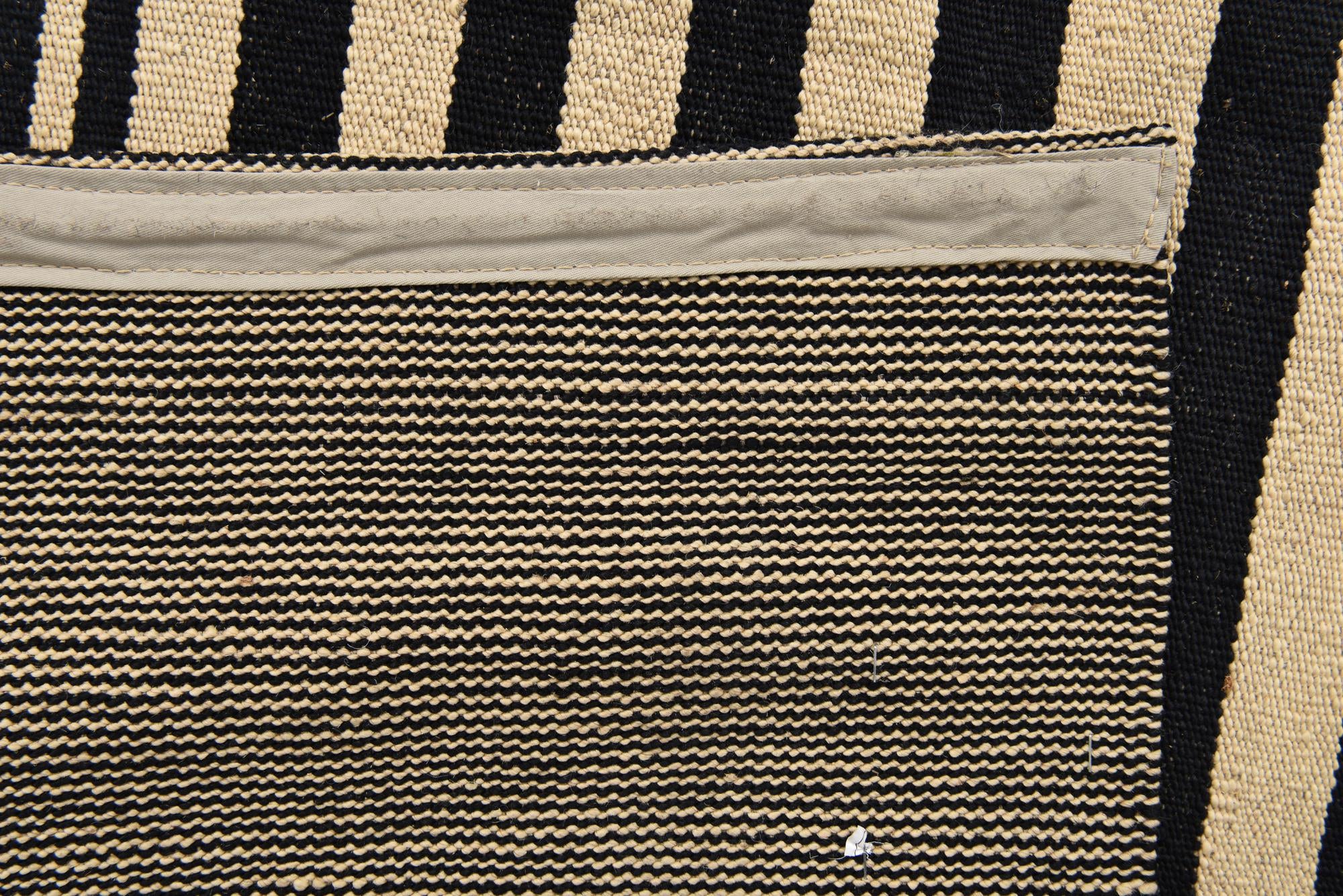 5' 7 x 7' 8 Hand Woven Kilim Modern Wool Rug