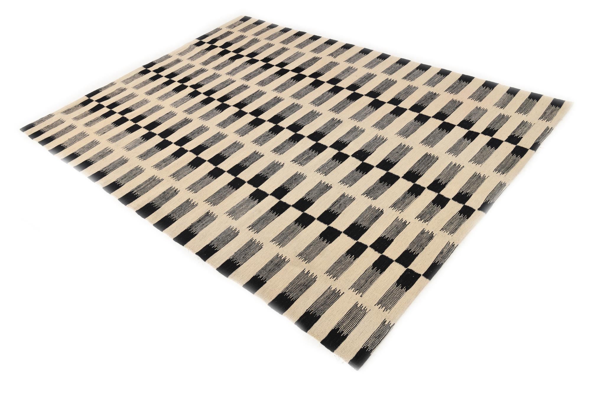 5' 9 x 7' 9 Hand Woven Kilim Modern Wool Rug