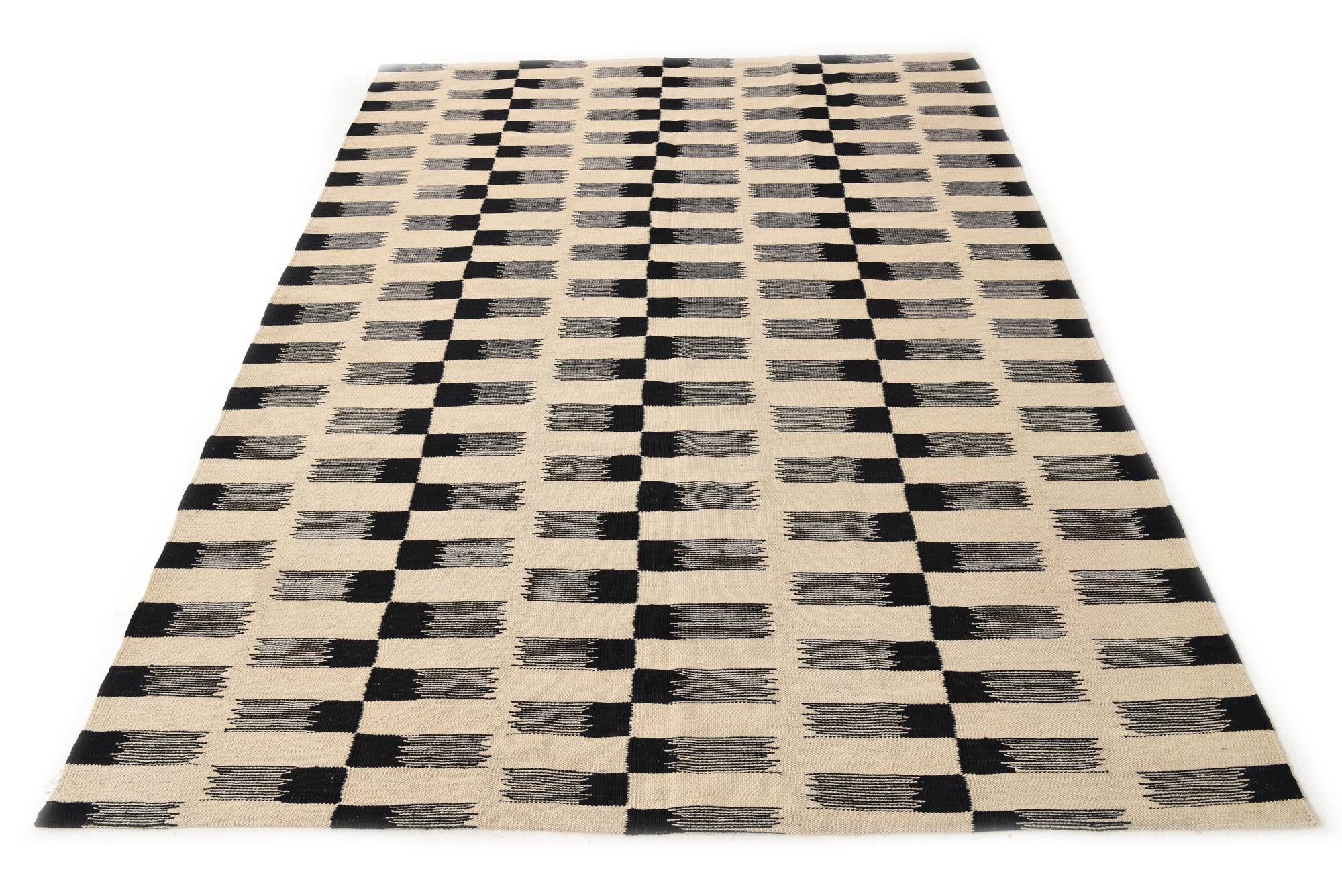 5' 9 x 7' 9 Hand Woven Kilim Modern Wool Rug