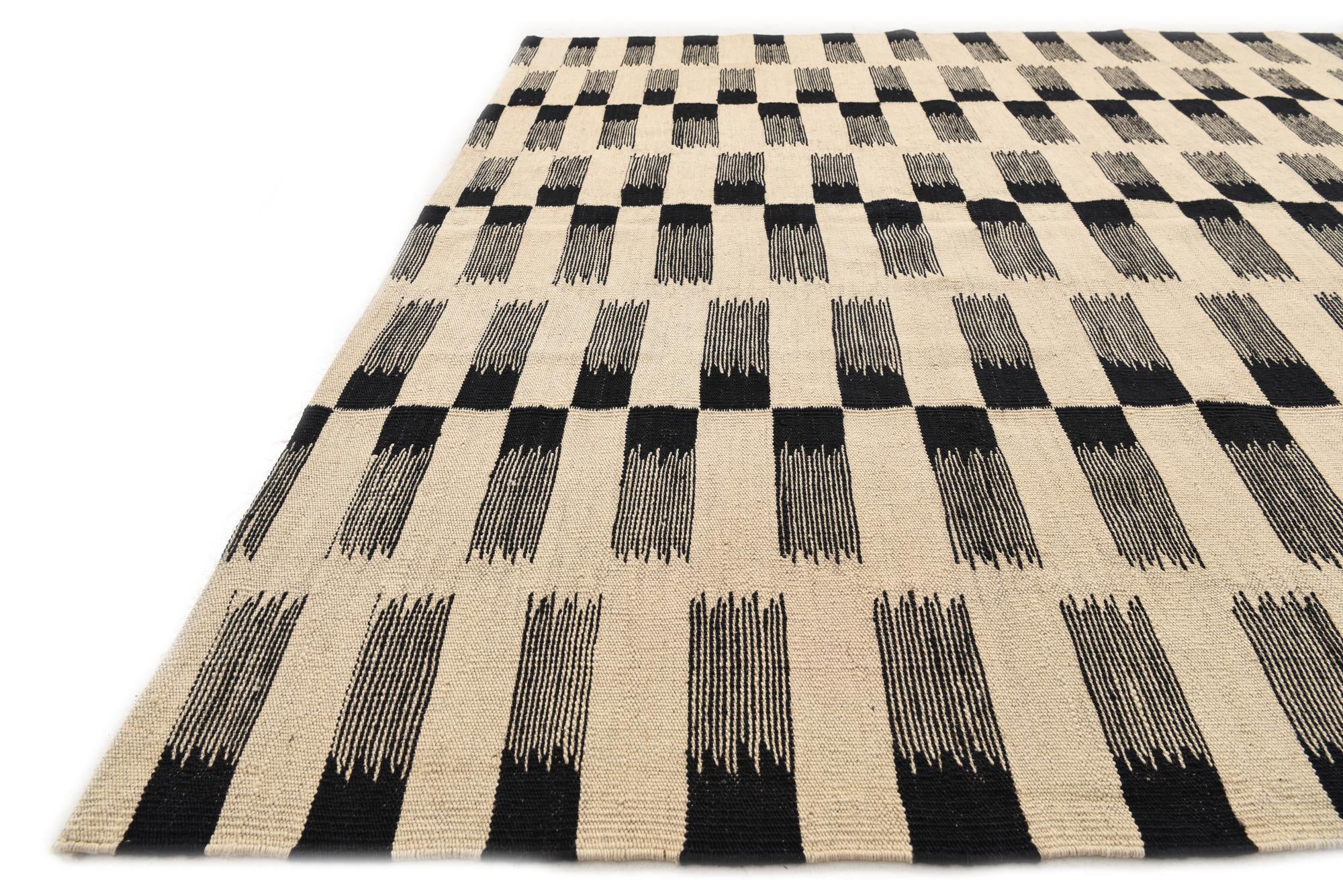 5' 9 x 7' 9 Hand Woven Kilim Modern Wool Rug