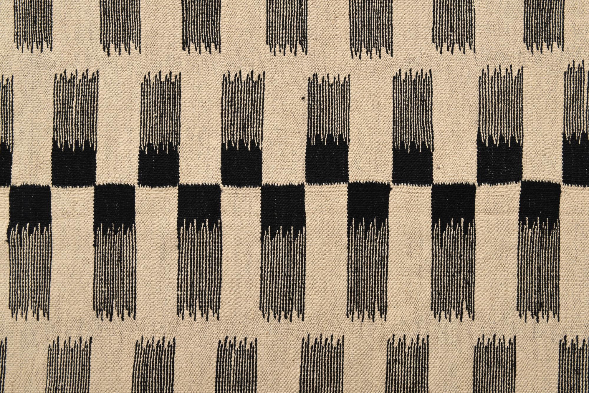 5' 9 x 7' 9 Hand Woven Kilim Modern Wool Rug