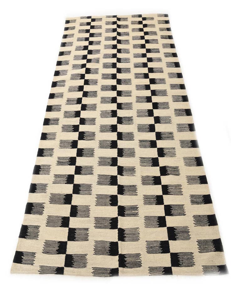 Detail image of 5' 8 x 7' 8  Hand Woven Kilim Modern Wool Rug