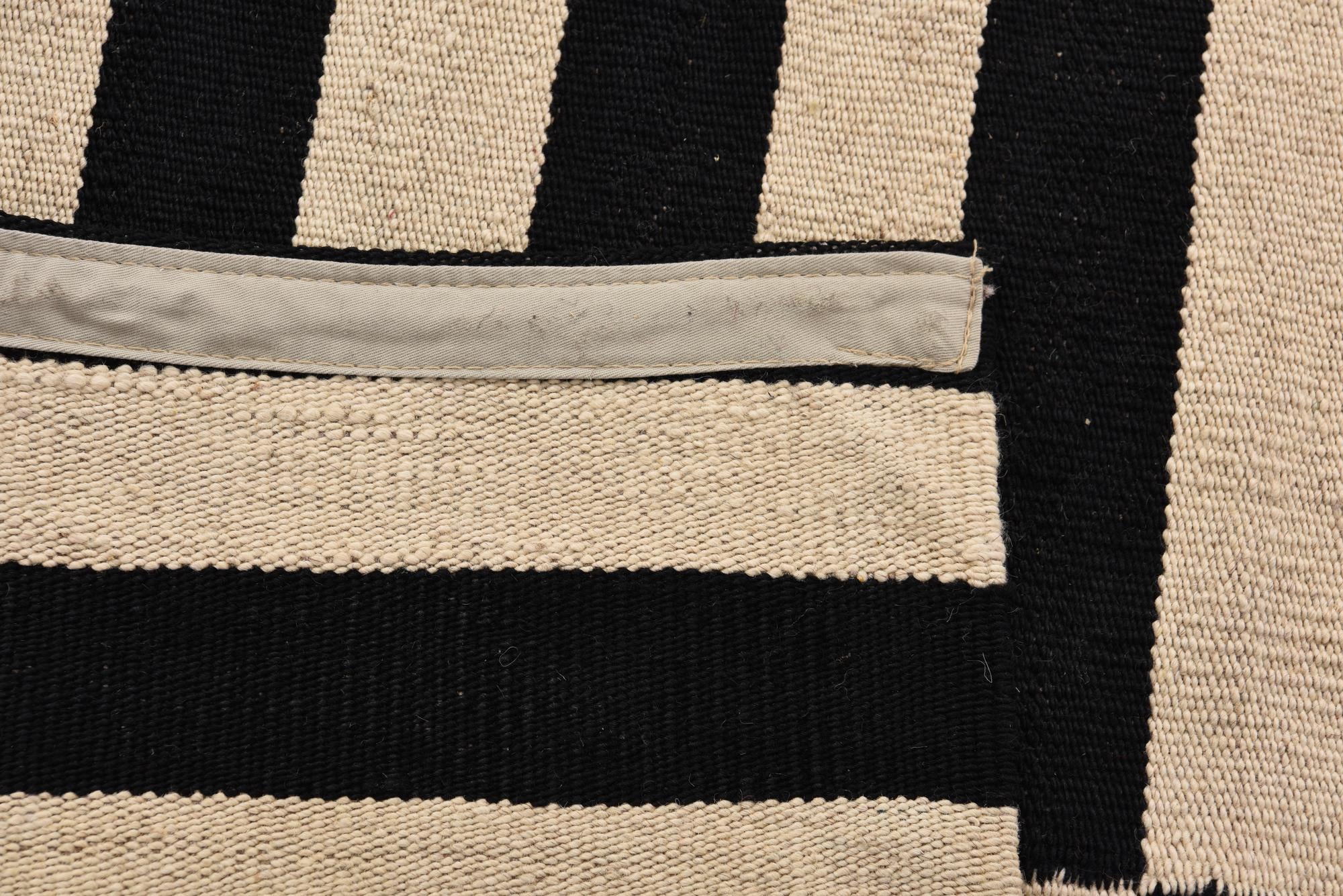 5' 7 x 7' 11 Hand Woven Kilim Modern Wool Rug