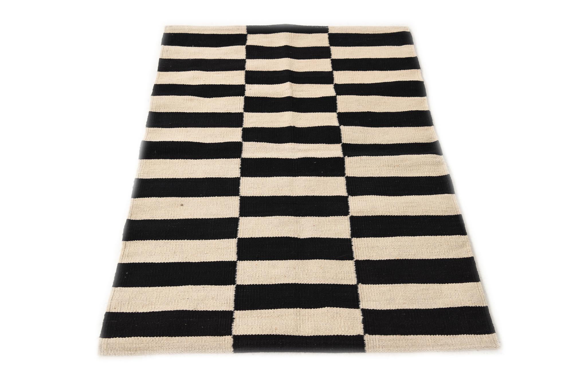 2' 7 x 3' 9 Hand Woven Kilim Modern Wool Rug