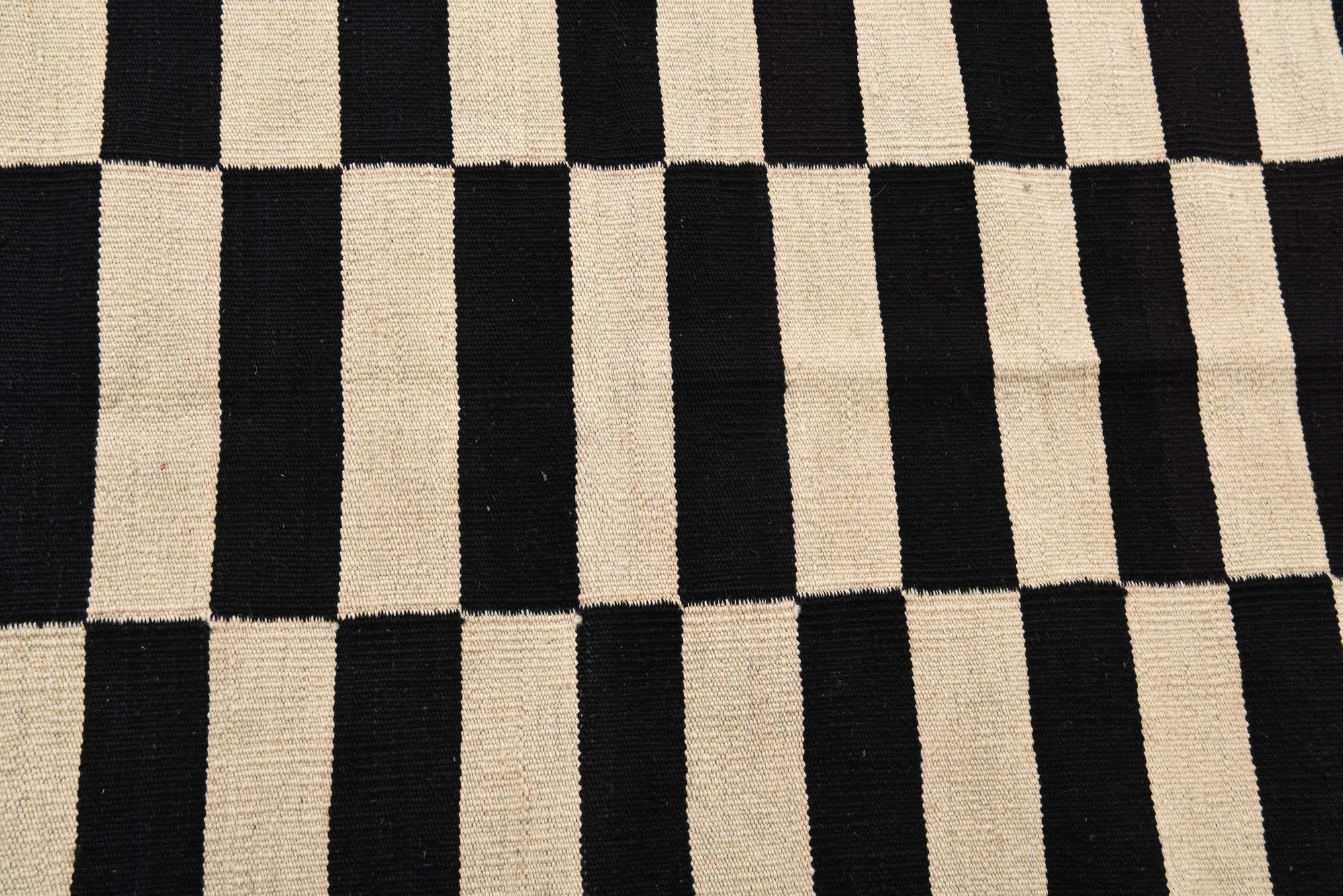2' 7 x 3' 9 Hand Woven Kilim Modern Wool Rug