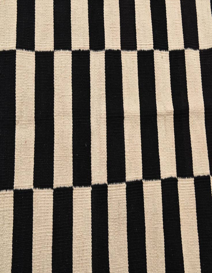 Detail image of 2' 7 x 3' 9  Hand Woven Kilim Modern Wool Rug