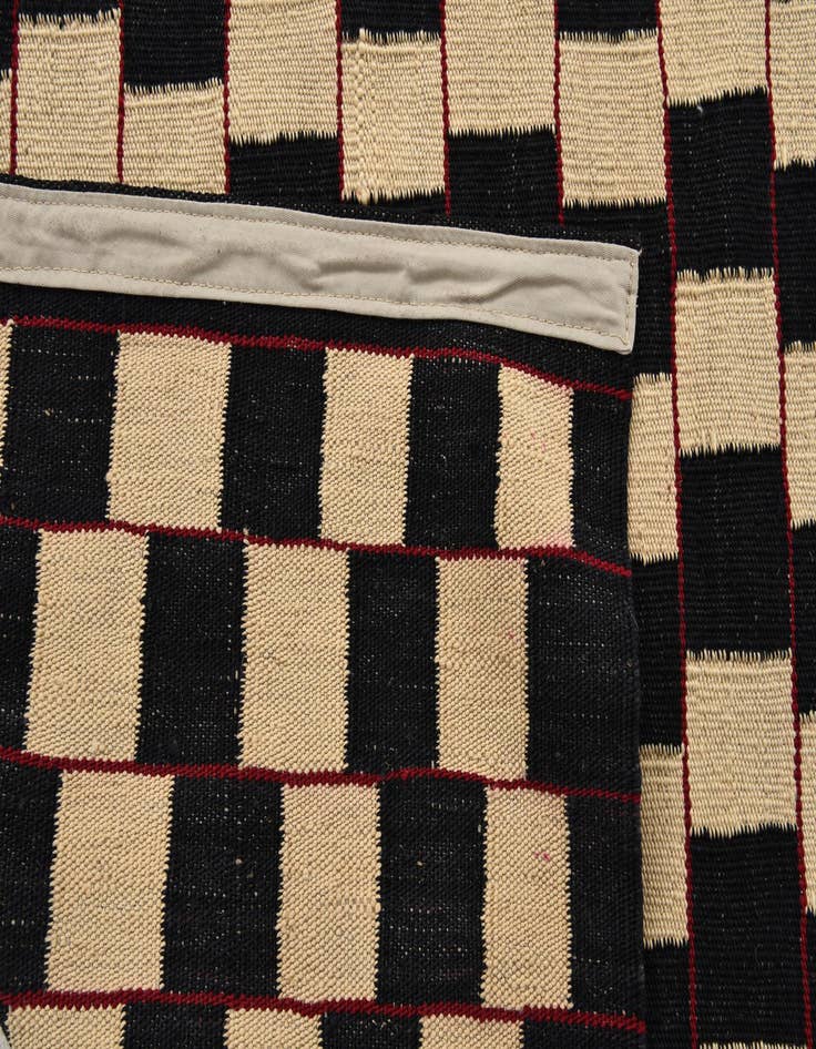 Detail image of 5' 8 x 7' 6  Hand Woven Kilim Modern Wool Rug