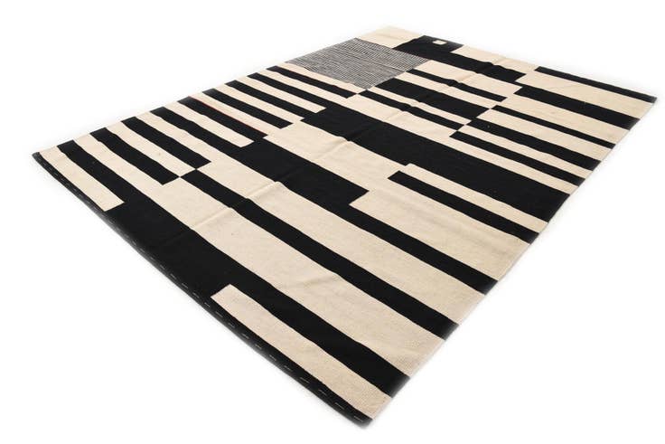 Detail image of 6' 7 x 9' 4 Hand Woven Kilim Modern Wool Rug